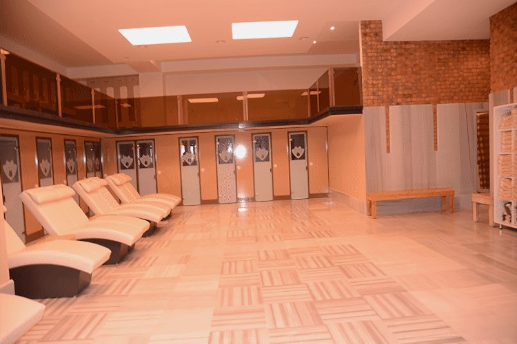 hamam meydan dinlenme alanı