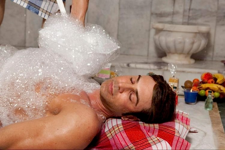 hamam'da kese ve köpük